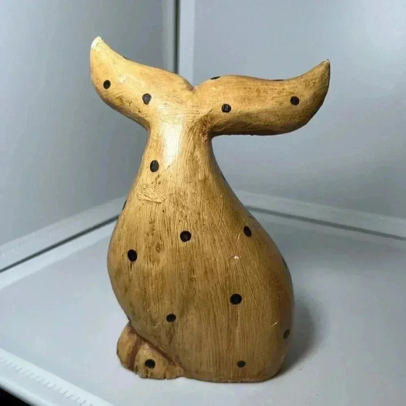 Unique Vintage Hand Carved Wood Bunny Figurine made in Indonesia - Picture 2 of 4